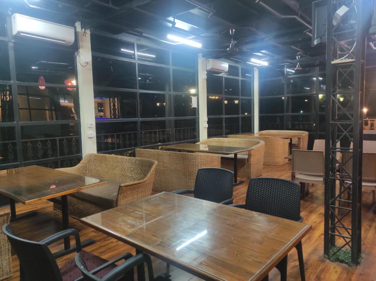 Changs Resort Kaharpara Ngoại thất bức ảnh